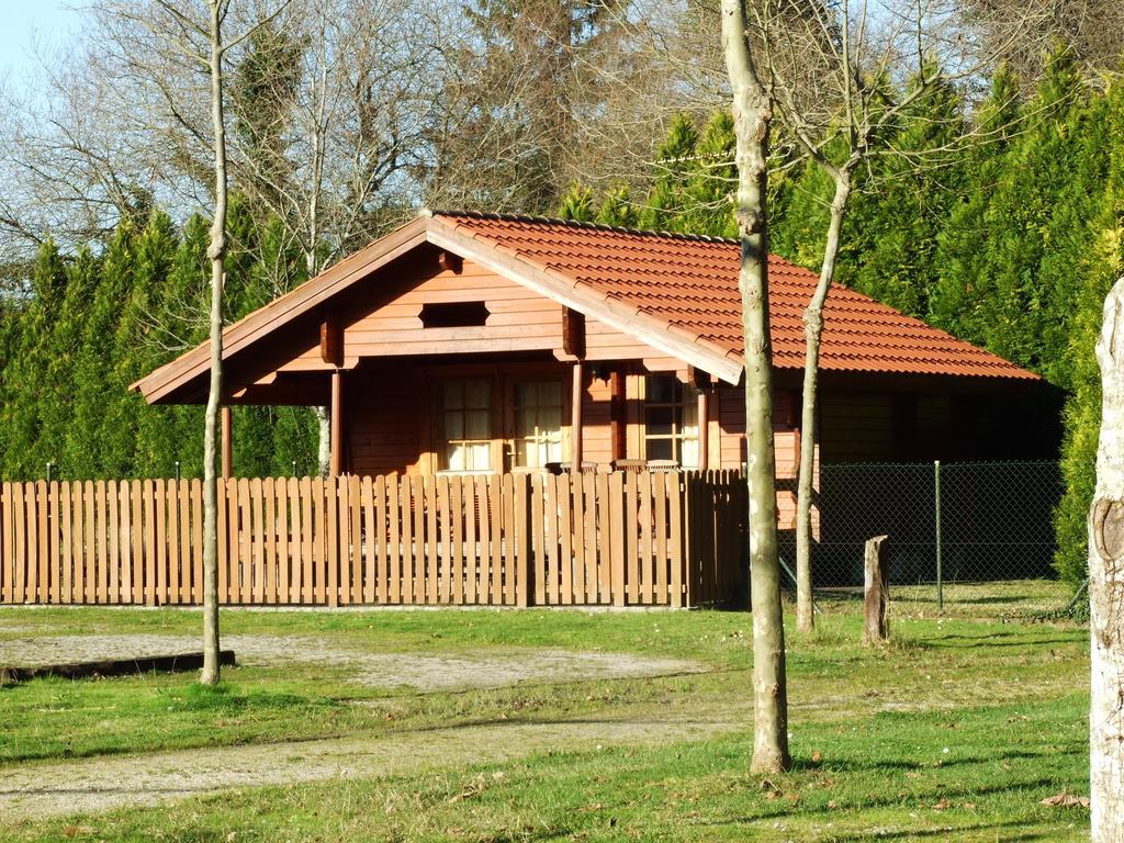 Bungalow Camping Los Manzanos Santa Cruz de Oleiros Room photo