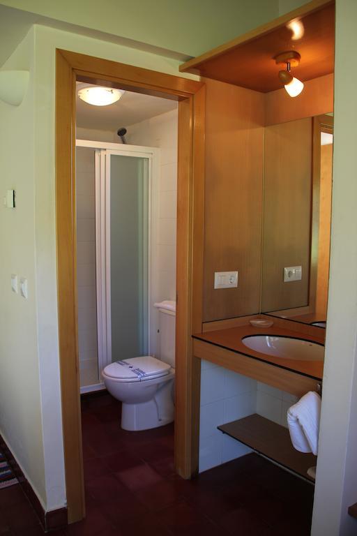 Bungalow Camping Los Manzanos Santa Cruz de Oleiros Room photo